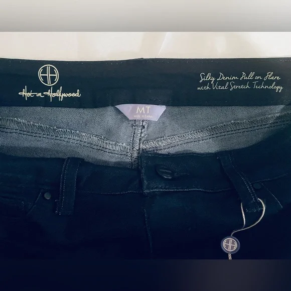 NWT’s Hot in Hollywood Jeans, Size Medium/Tall - Picture 3 of 3